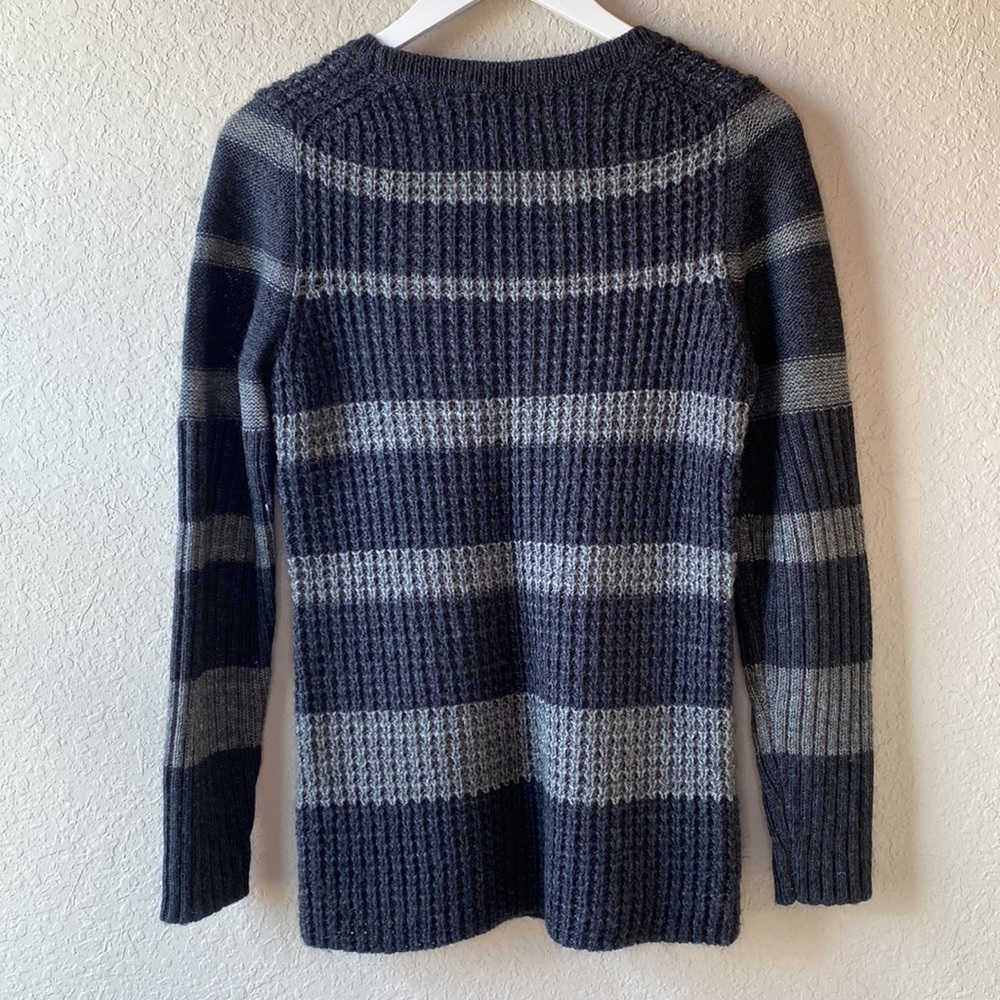 Loft‎  Striped Sweater - Picture 5 of 8